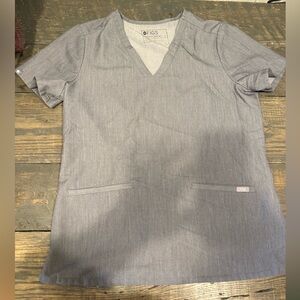 FIGS Scrub Set Zamora Jogger Pants (S) Catarina One-Pocket Top (S) Womens Gray